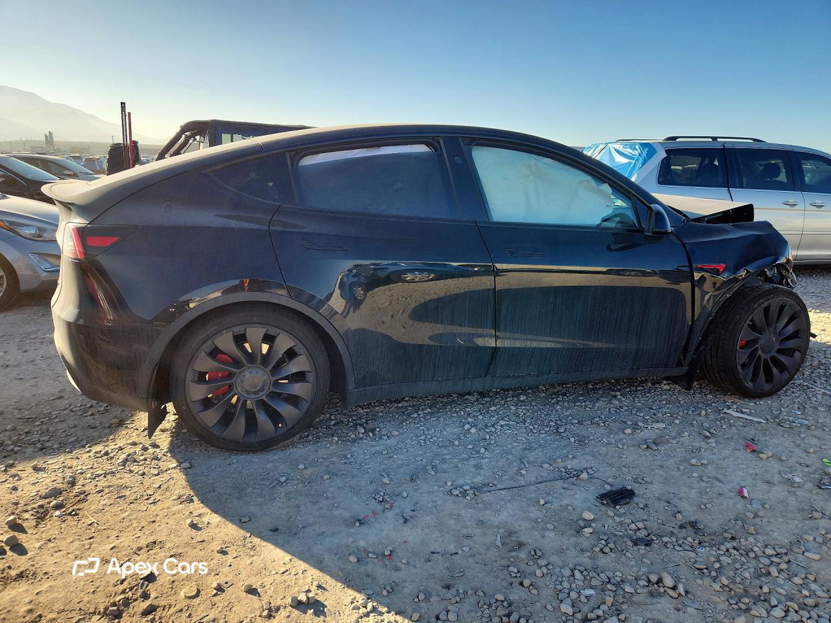Tesla Model Y 2023