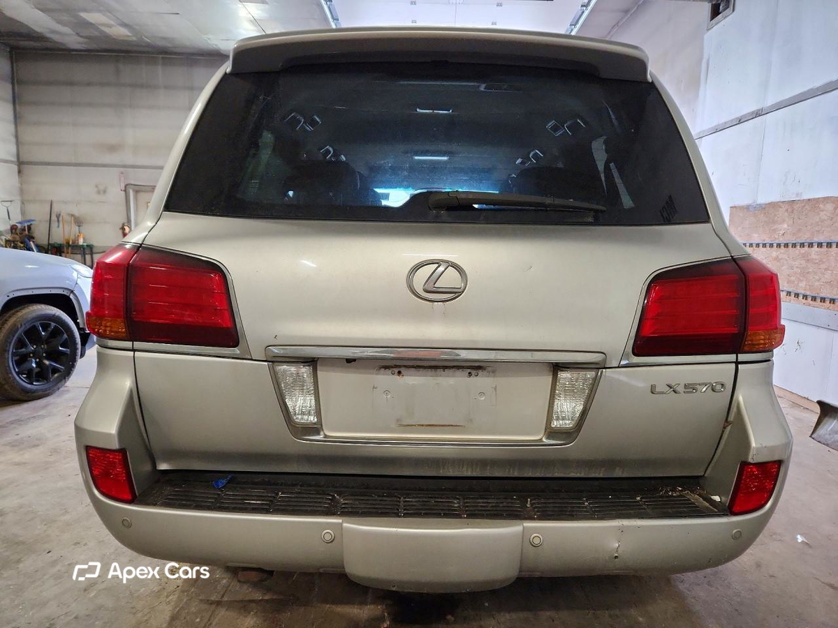 Lexus LX 2011