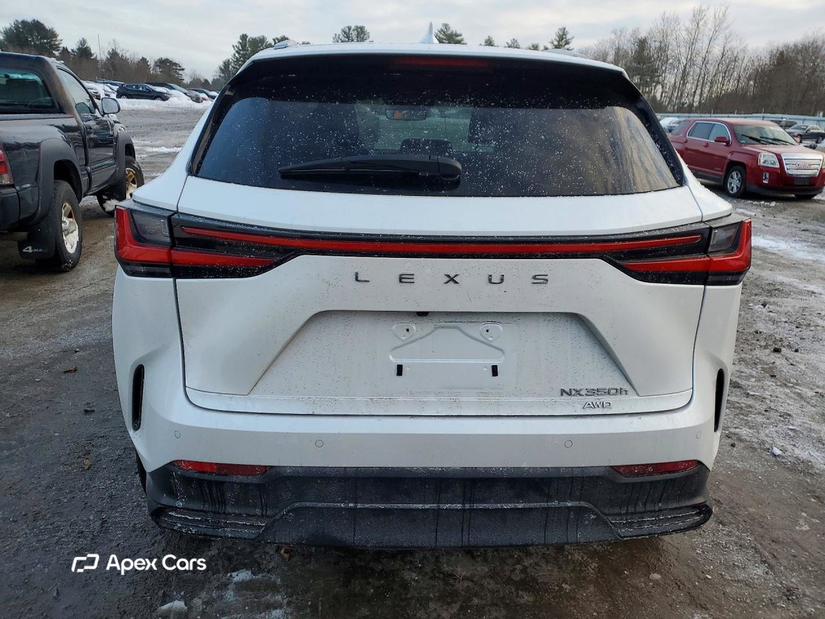 Lexus NX 2023