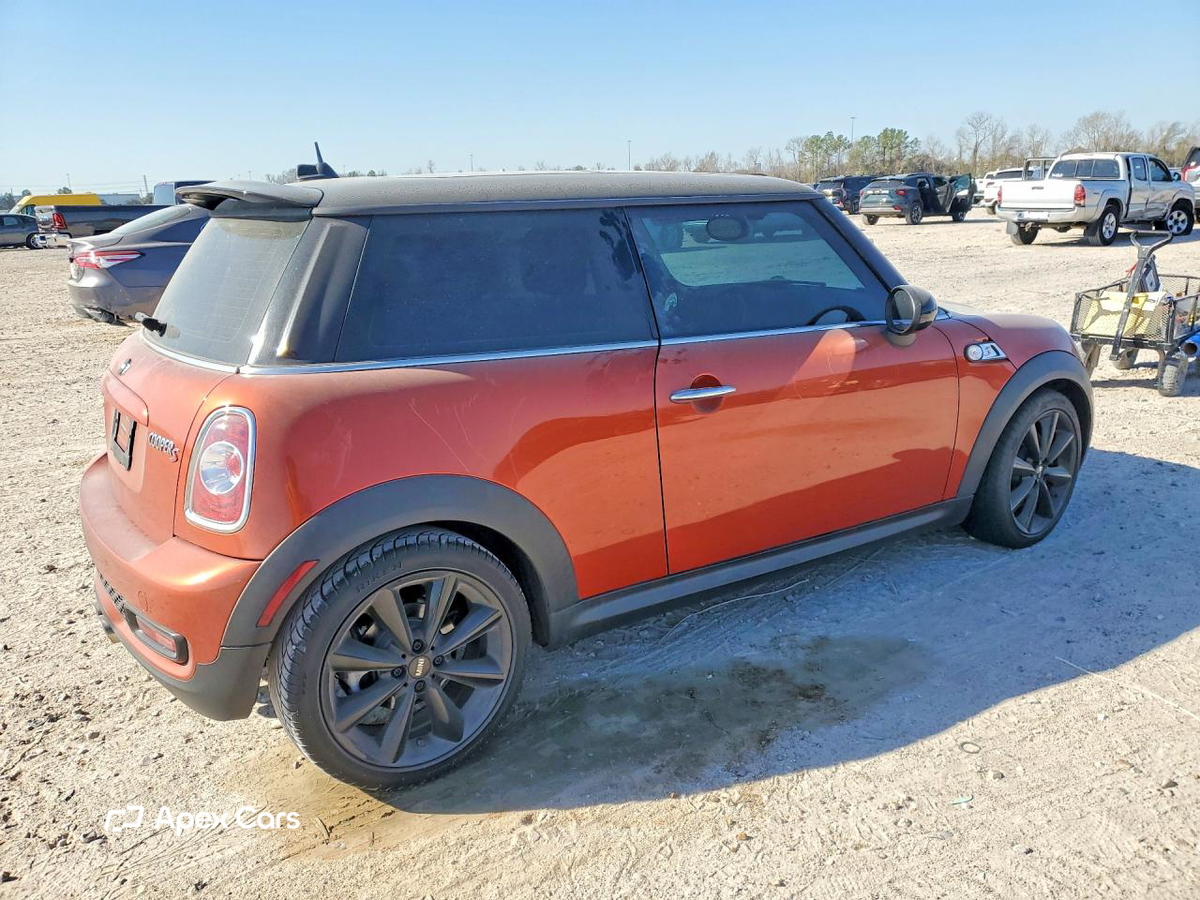 MINI Cooper 2011