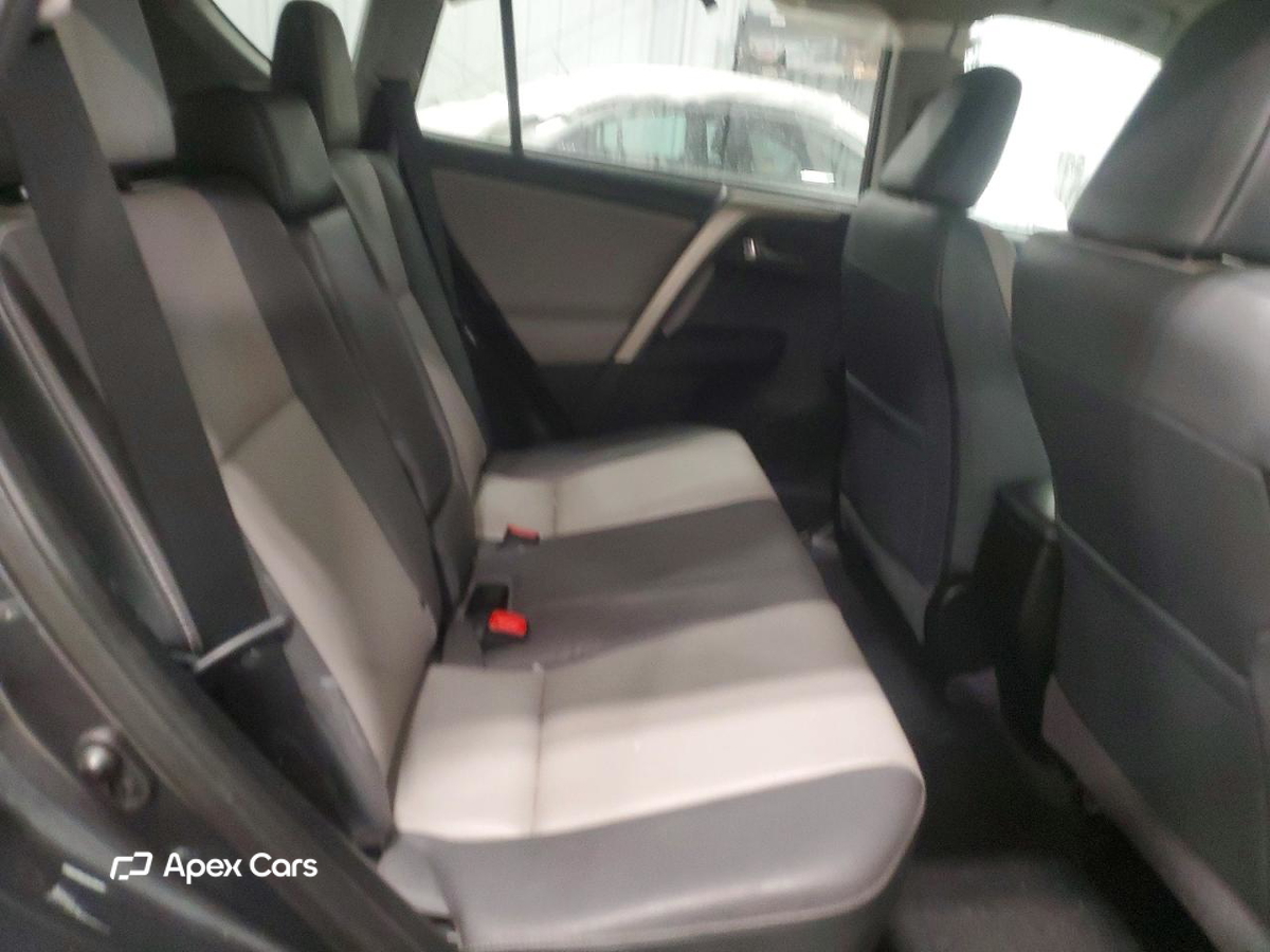 Toyota RAV 4 2015