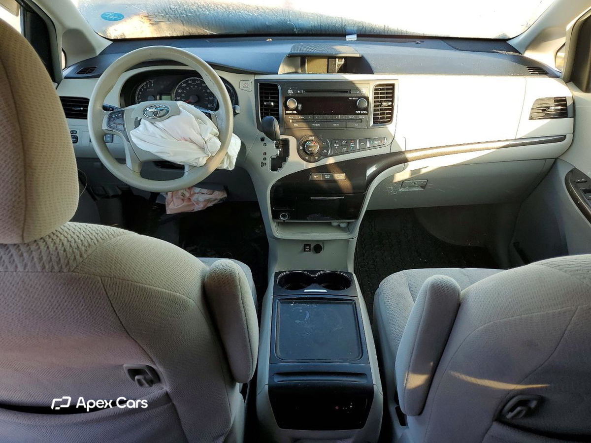 Toyota Sienna 2013
