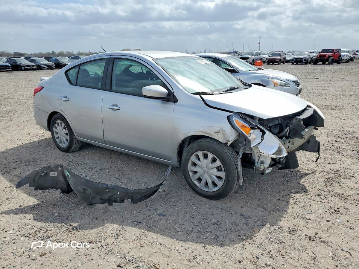 Nissan Versa 2019