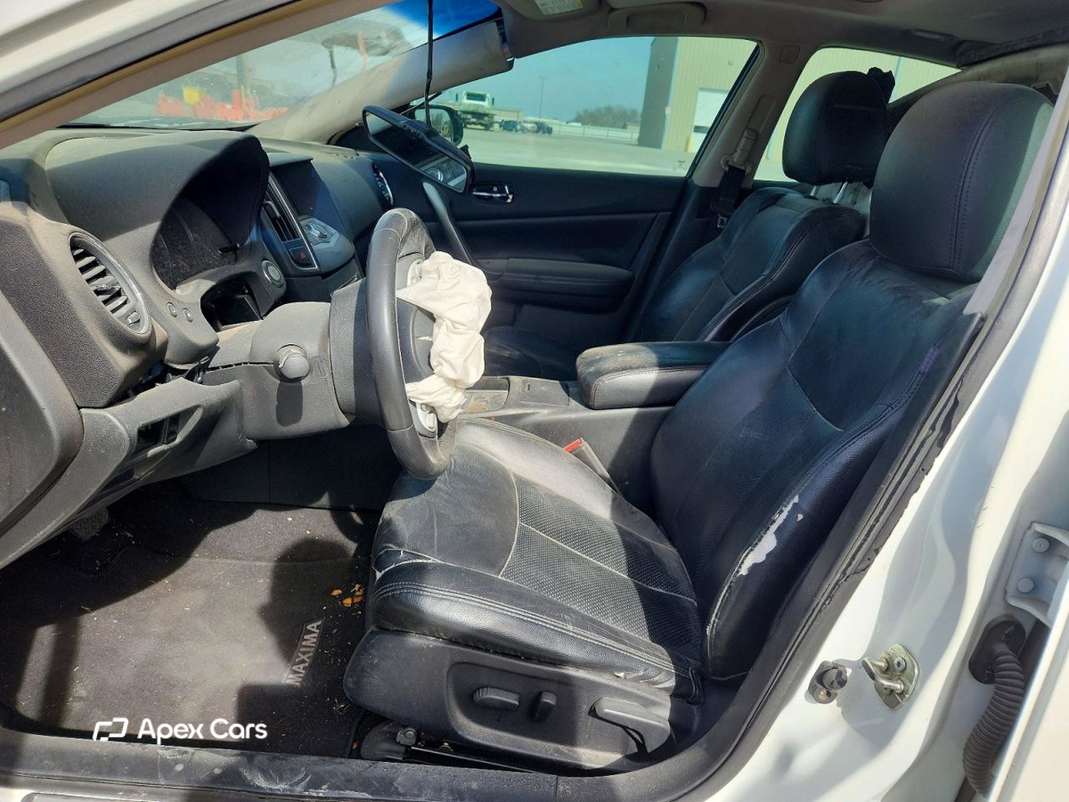 Nissan Maxima 2014