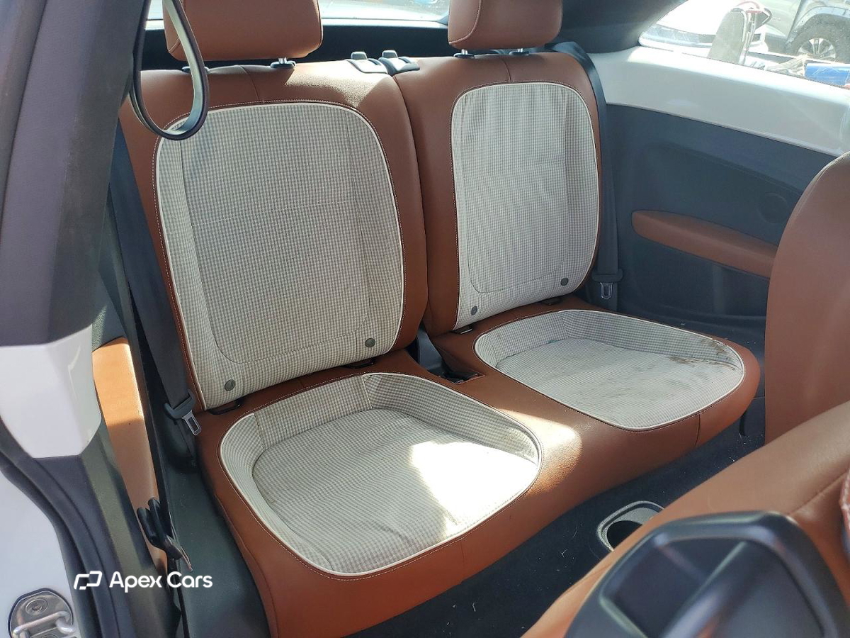 Volkswagen Beetle 2015
