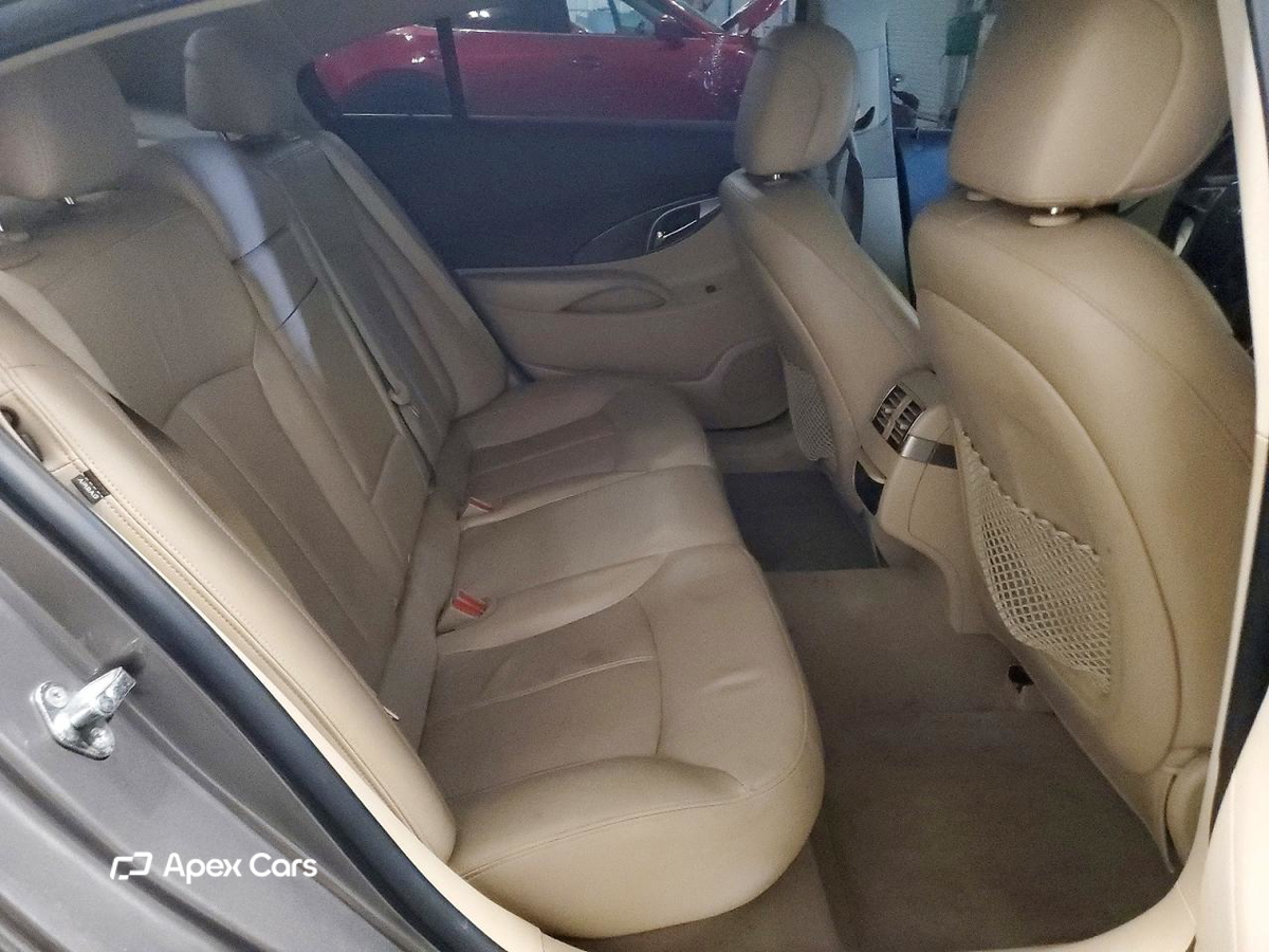 Buick LaCrosse 2011