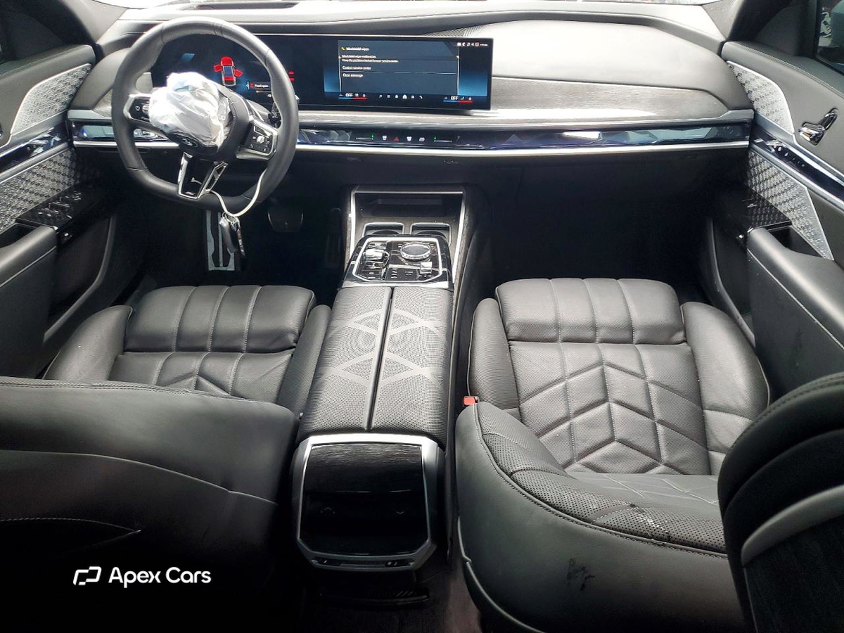BMW i7 2023