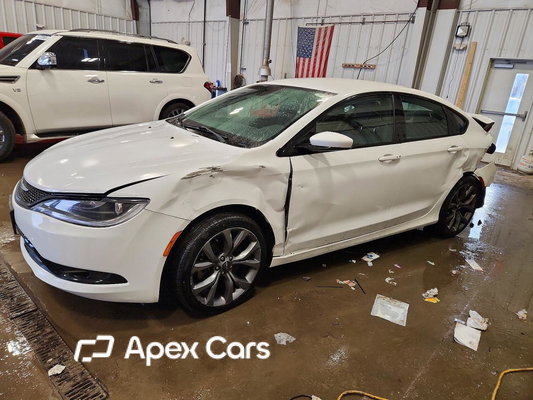 Chrysler 200 2015 - Image 1 of 13