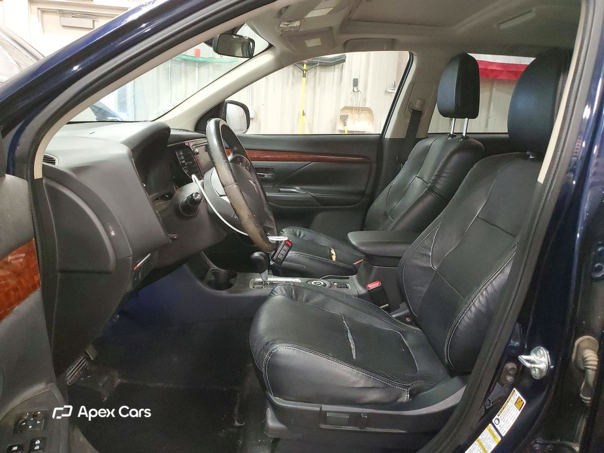 Mitsubishi Outlander 2015