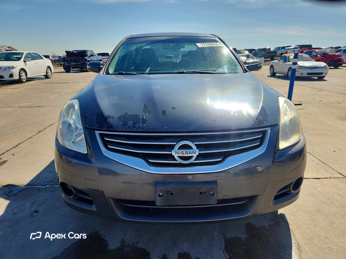 Nissan Altima 2011