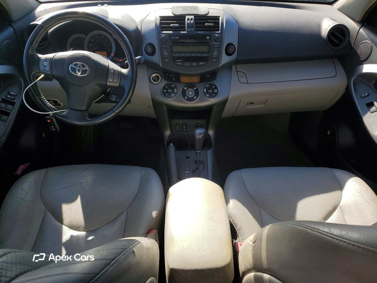 Toyota RAV 4 2011