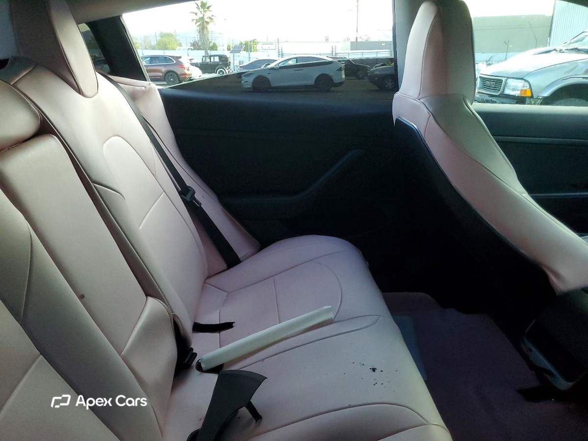 Tesla Model 3 2020