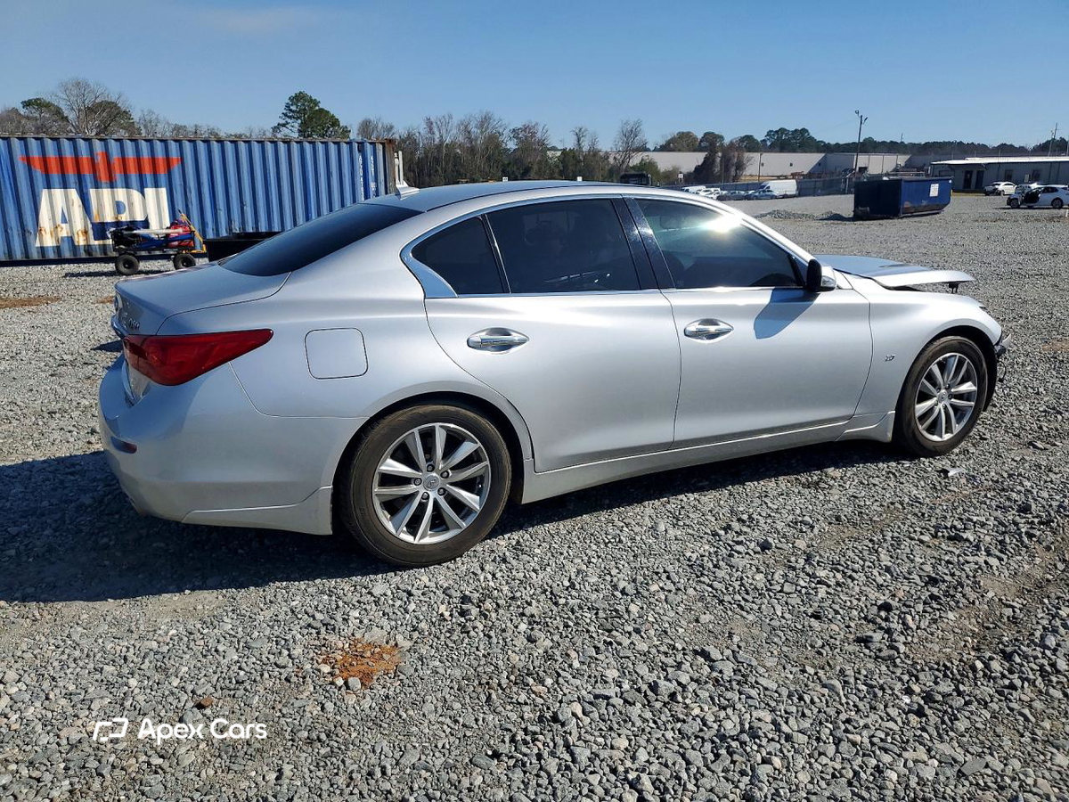 Infiniti Q50 2015