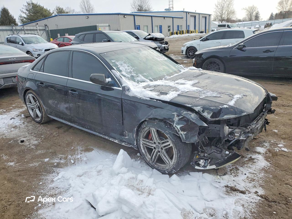 Audi RS4 2013