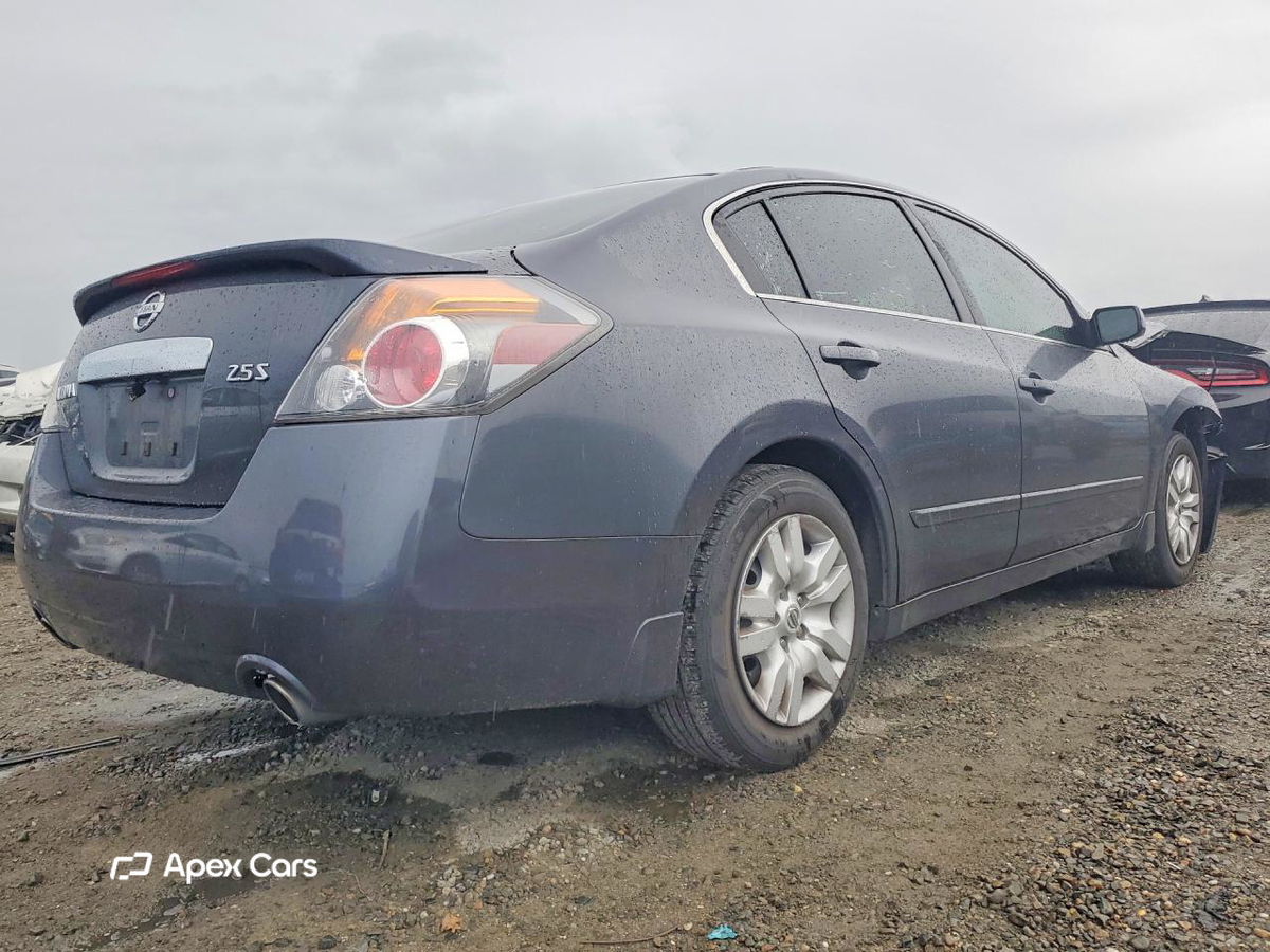 Nissan Altima 2012