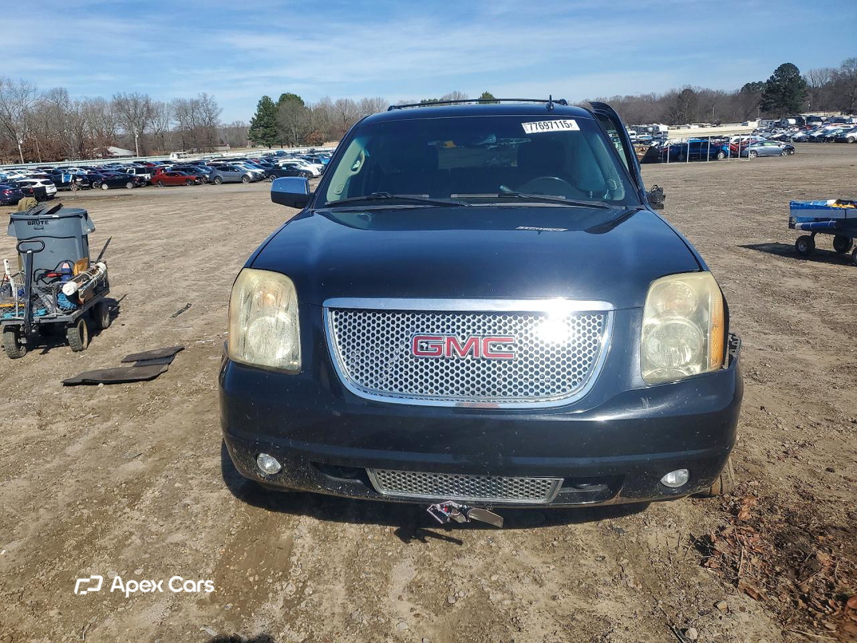 GMC Yukon 2011
