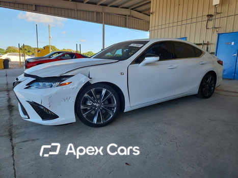 Lexus ES 2021 - Image 1 of 13