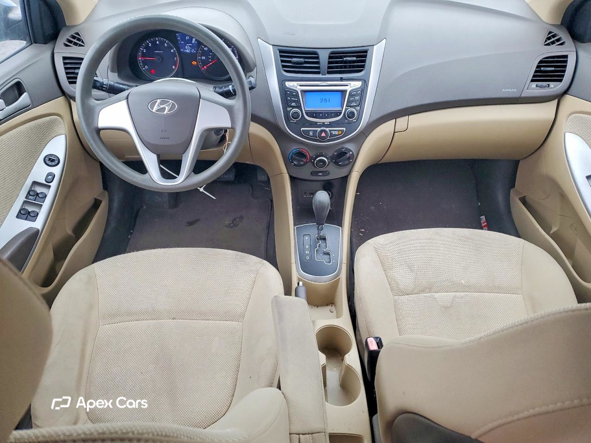 Hyundai Accent 2012