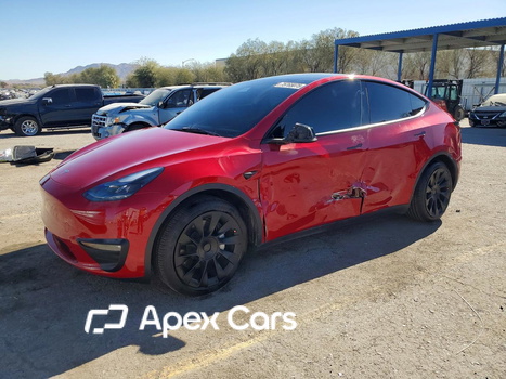 Tesla Model Y 2023 - Image 1 of 13