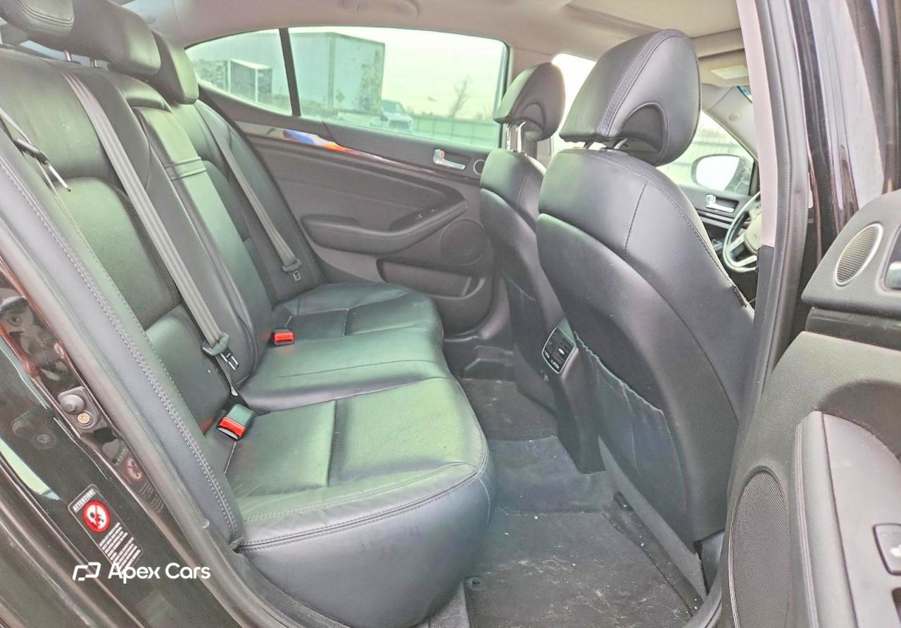 Kia Cadenza 2015