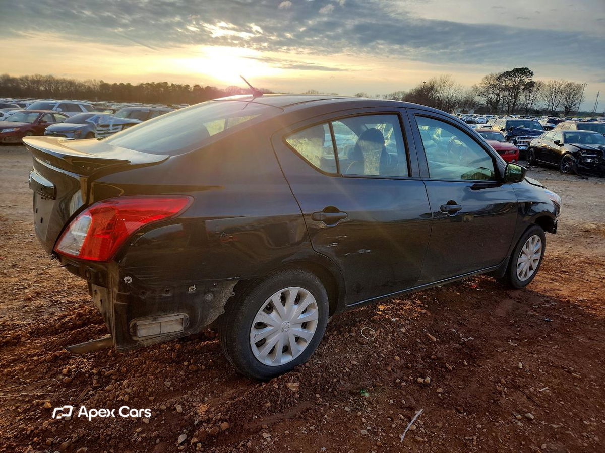 Nissan Versa 2019