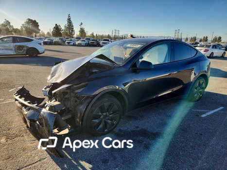 Tesla Model Y 2025 - Image 1 of 13