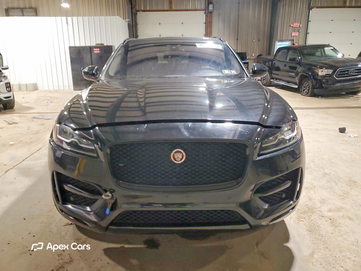 Jaguar F-Pace 2017