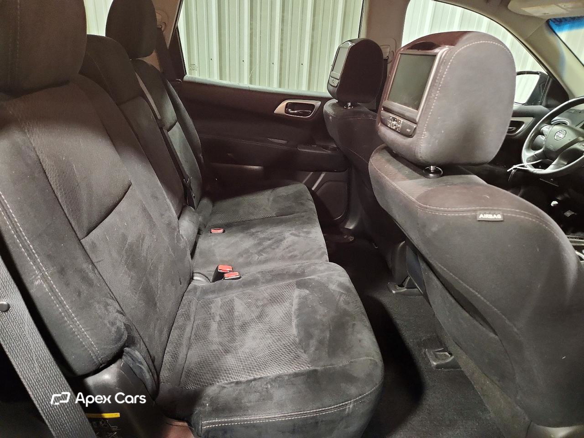Nissan Pathfinder 2016