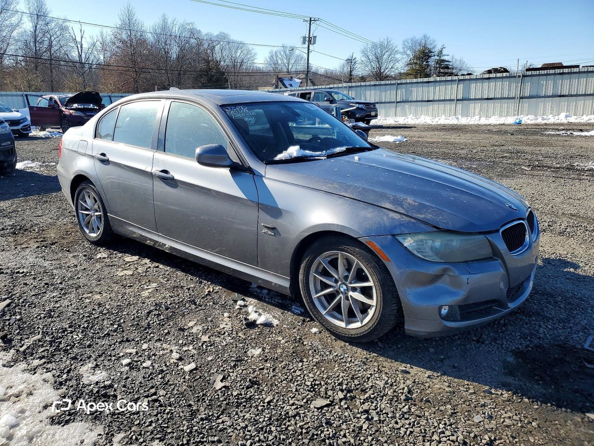 BMW Series 3 2010