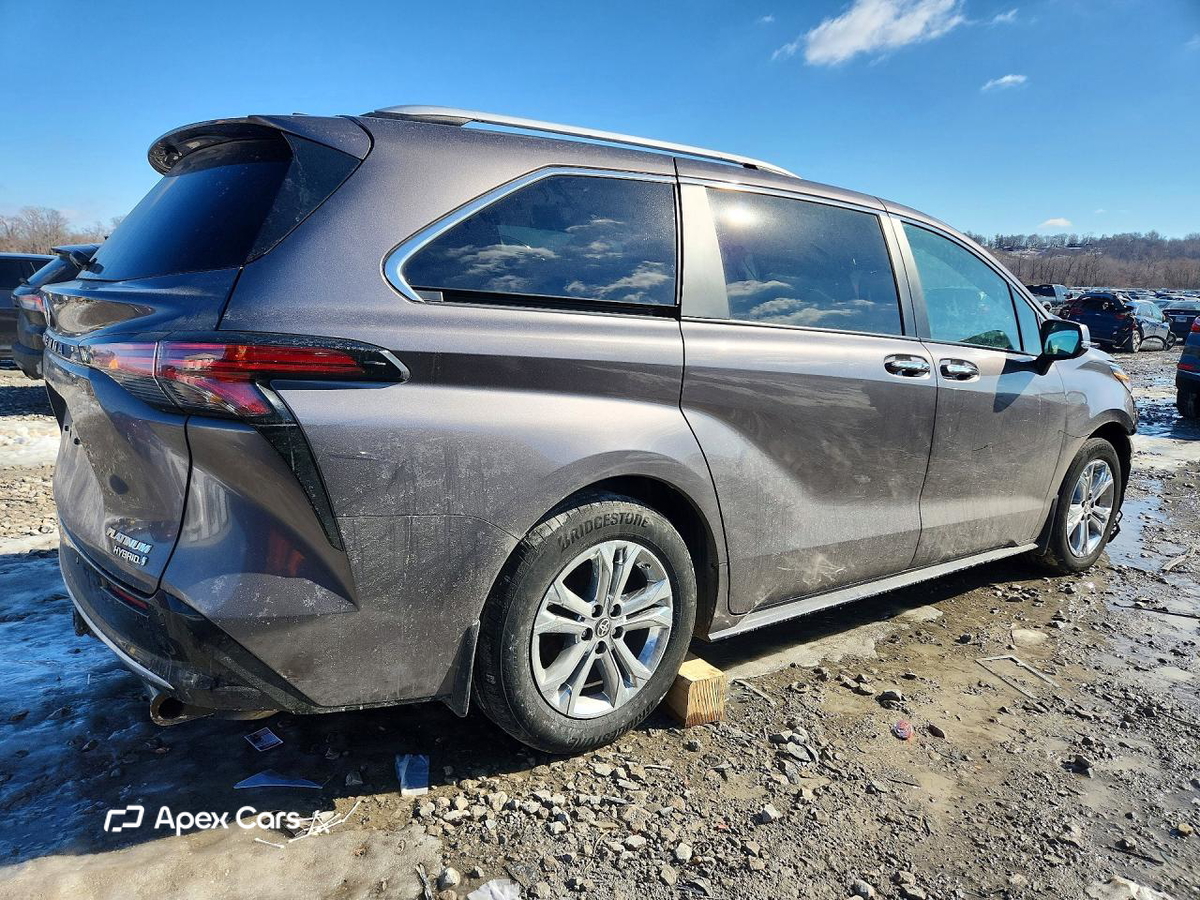 Toyota Sienna 2023