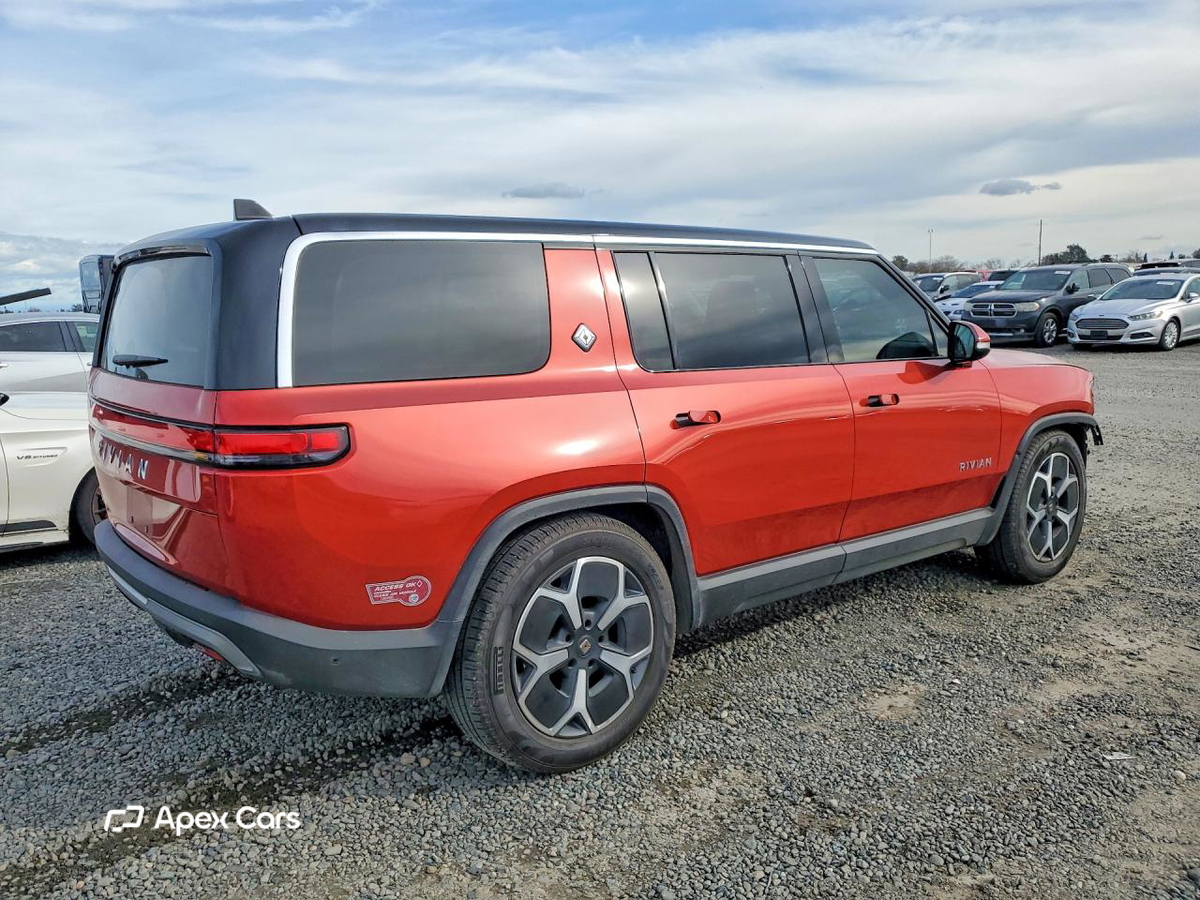 Rivian R1S 2024