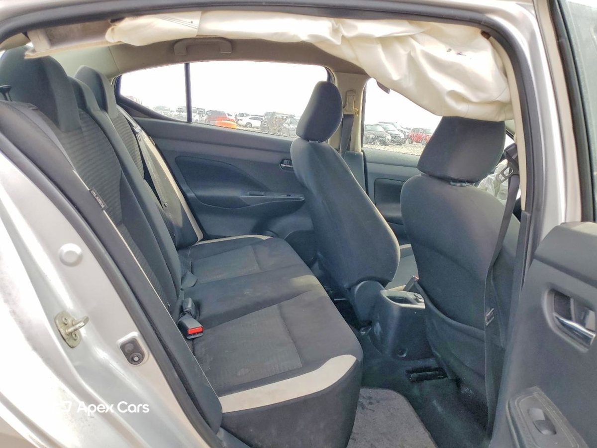 Nissan Versa 2021