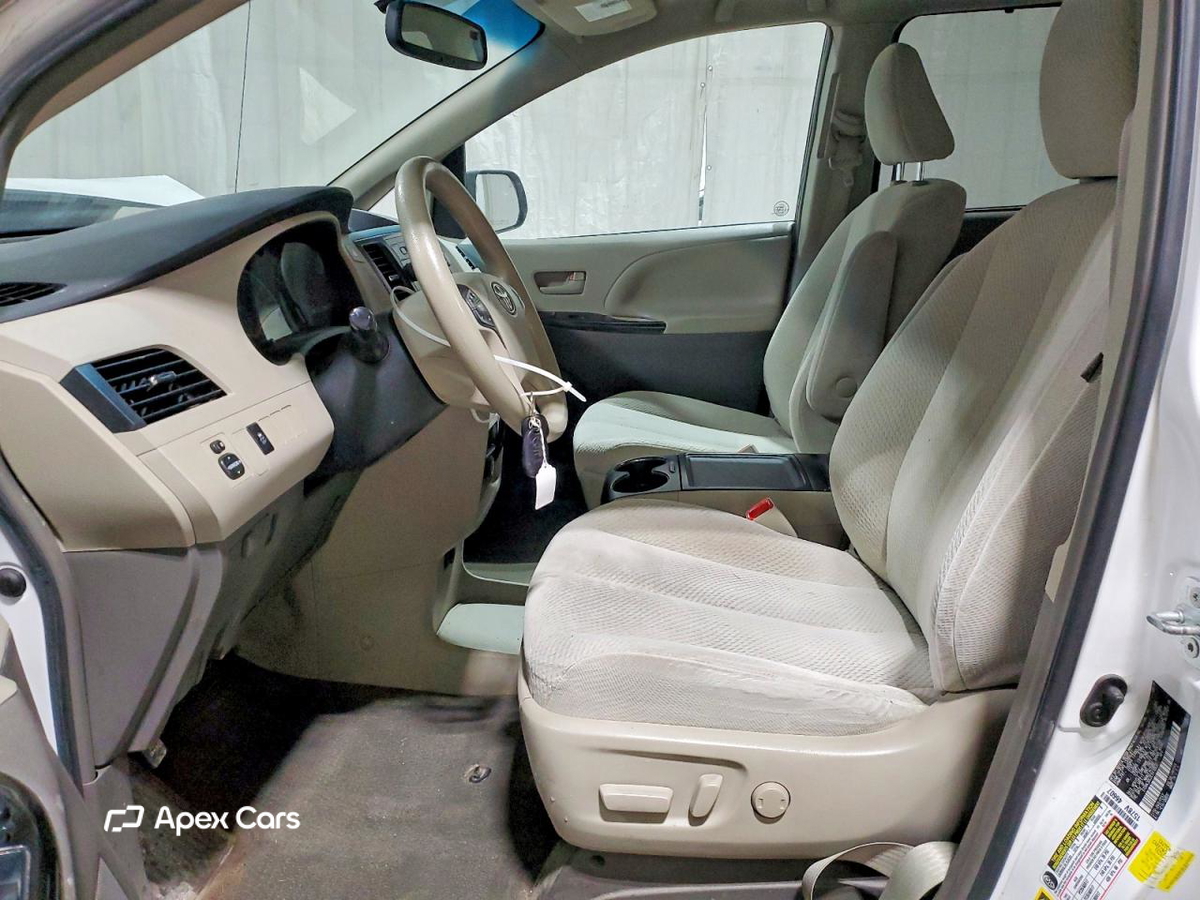 Toyota Sienna 2014