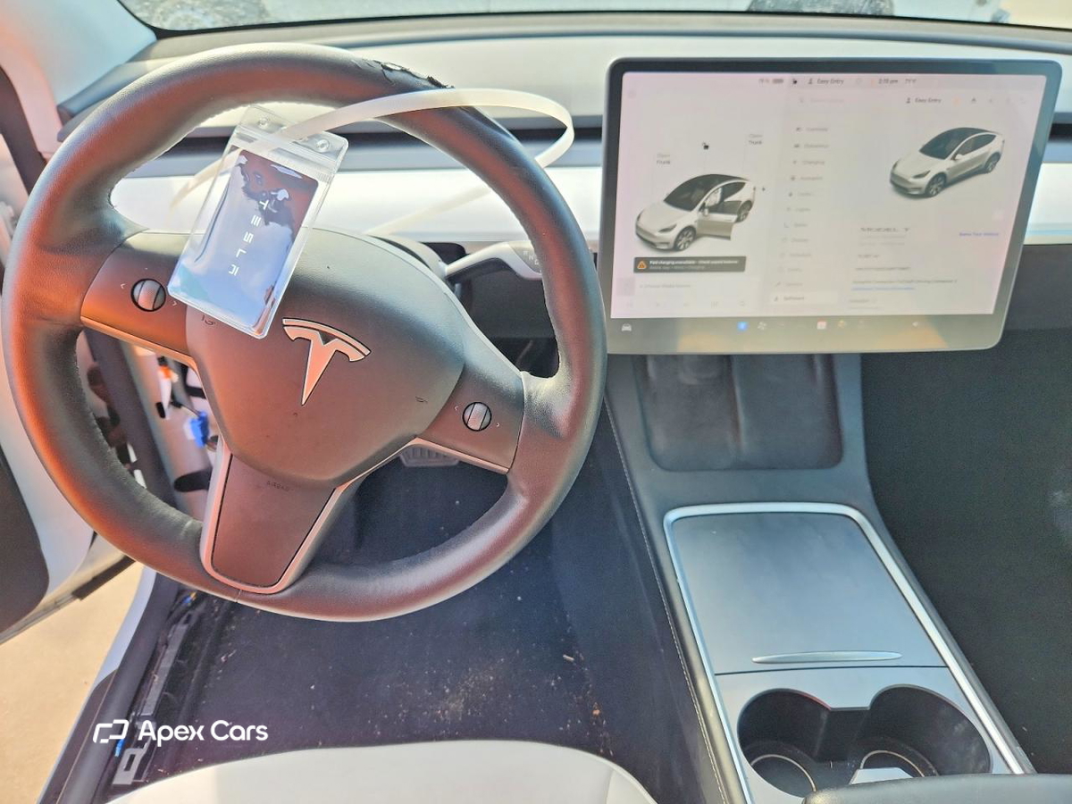 Tesla Model Y 2021