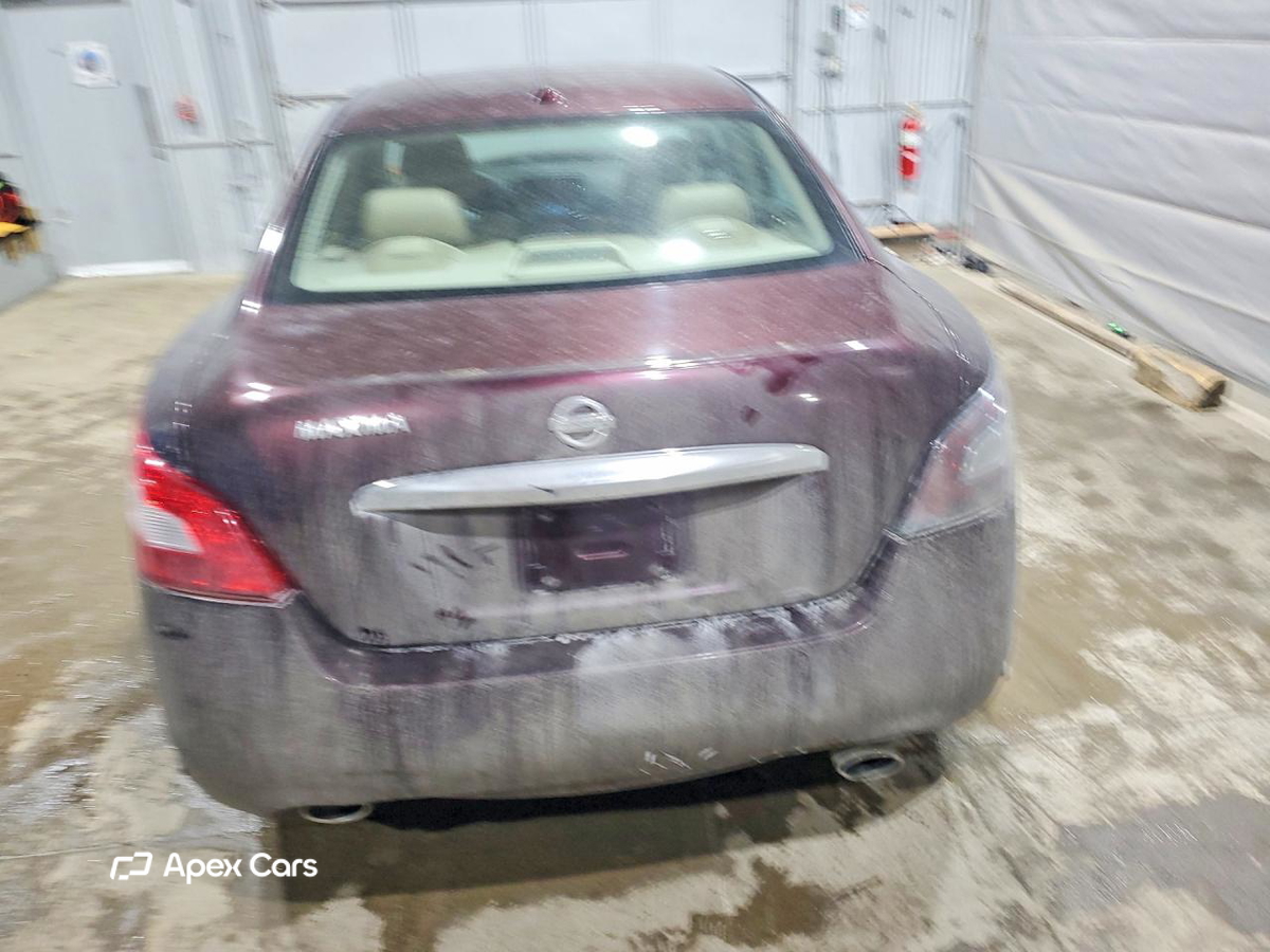Nissan Maxima 2014