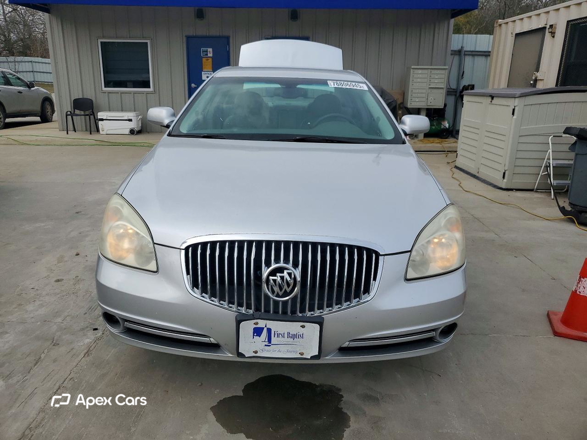 Buick Lucerne 2011