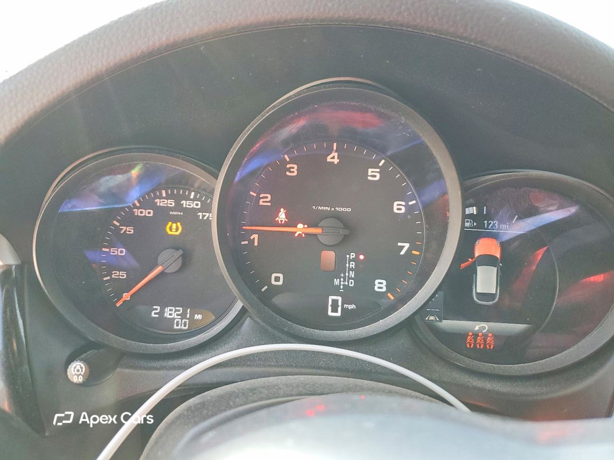 Porsche Macan 2021