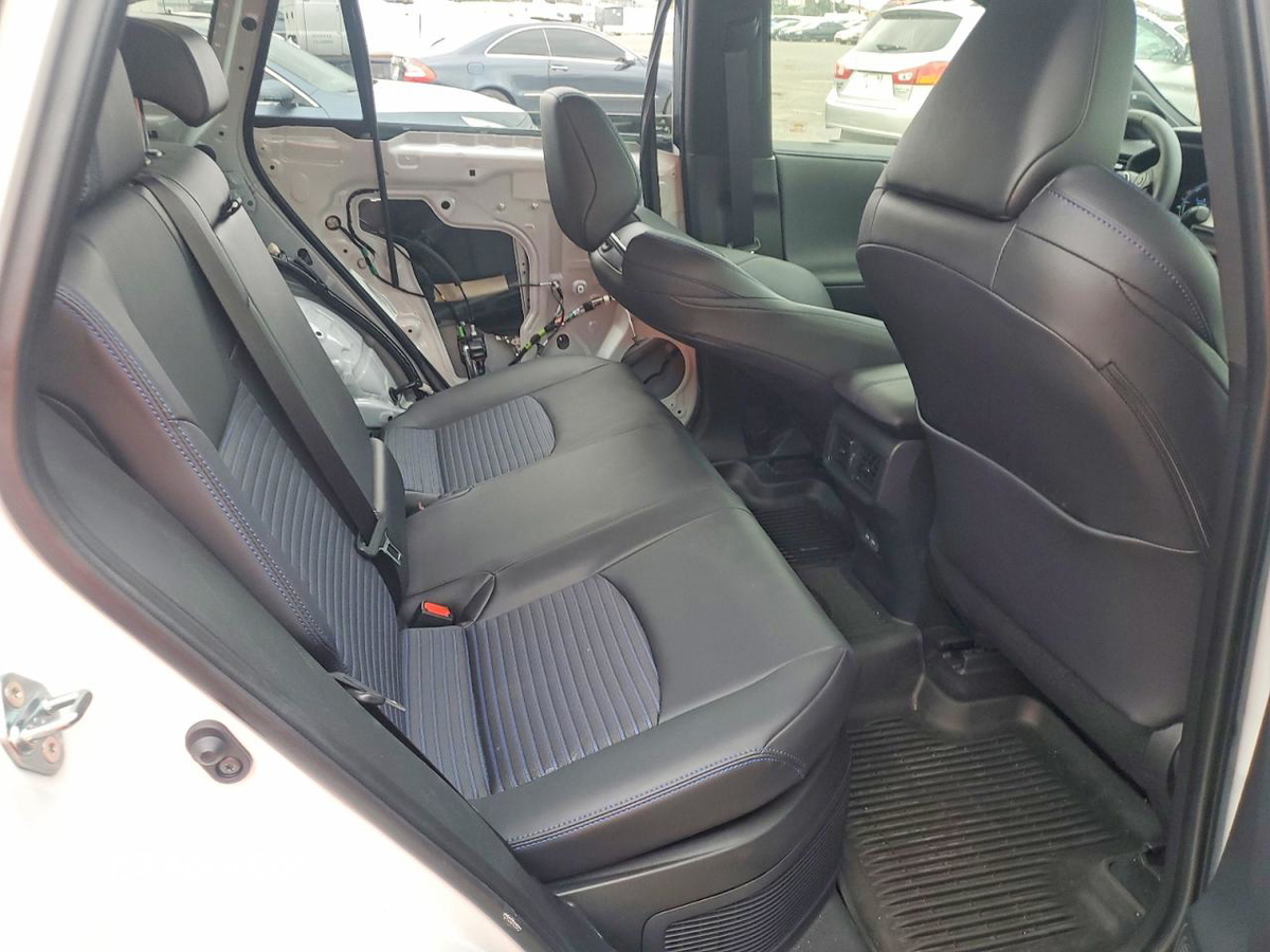 Toyota RAV 4 2025
