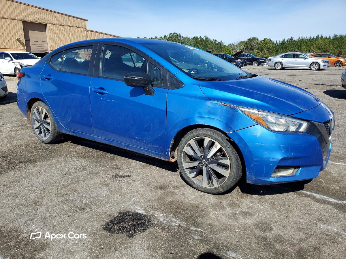Nissan Versa 2021