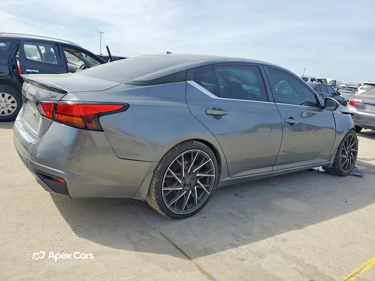 Nissan Altima 2019