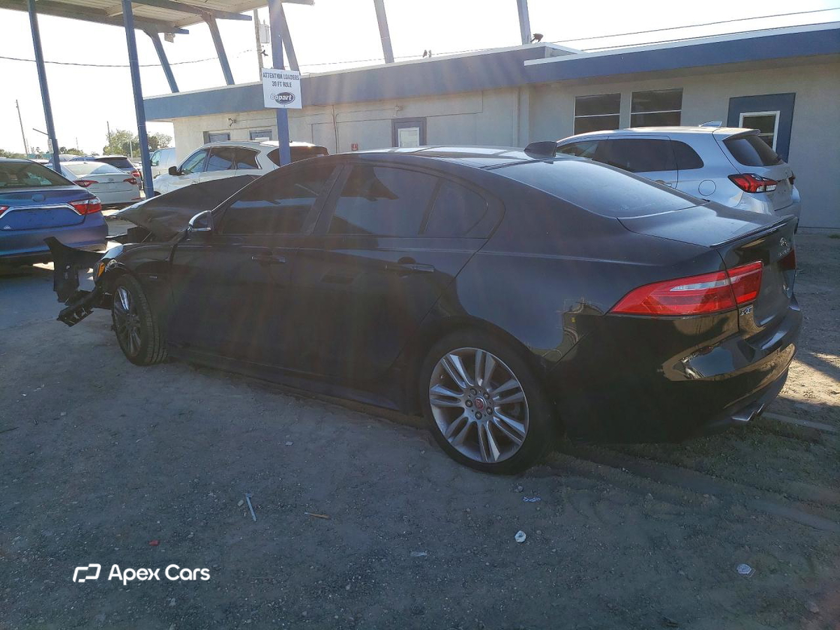 Jaguar XE 2017