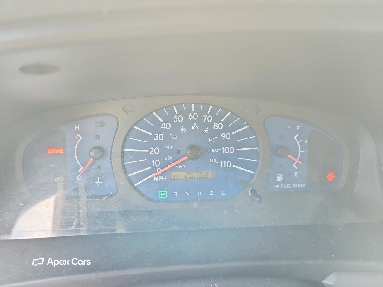 Toyota Sienna 2003
