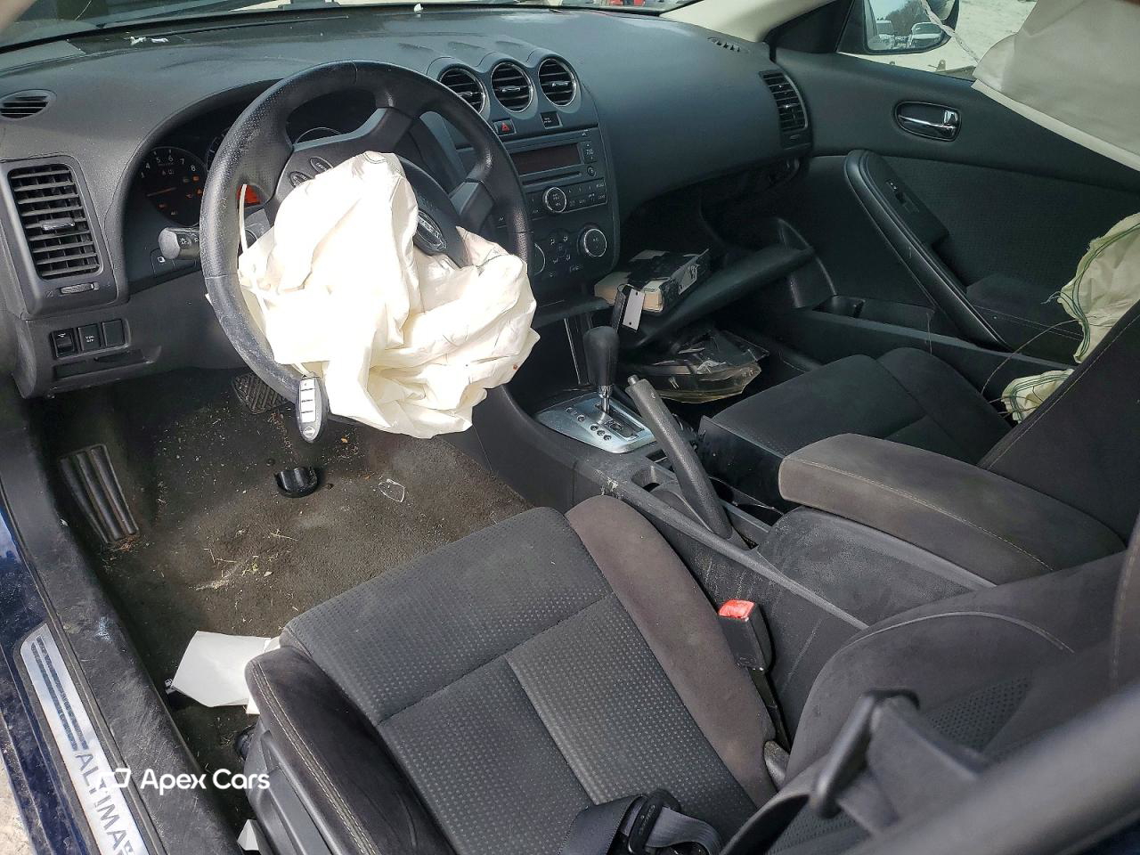 Nissan Altima 2010