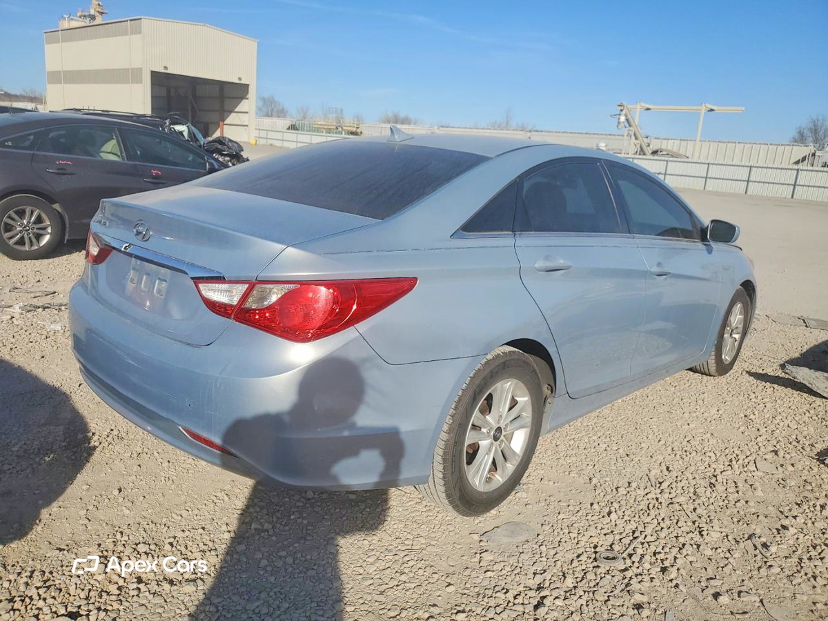 Hyundai Sonata 2011