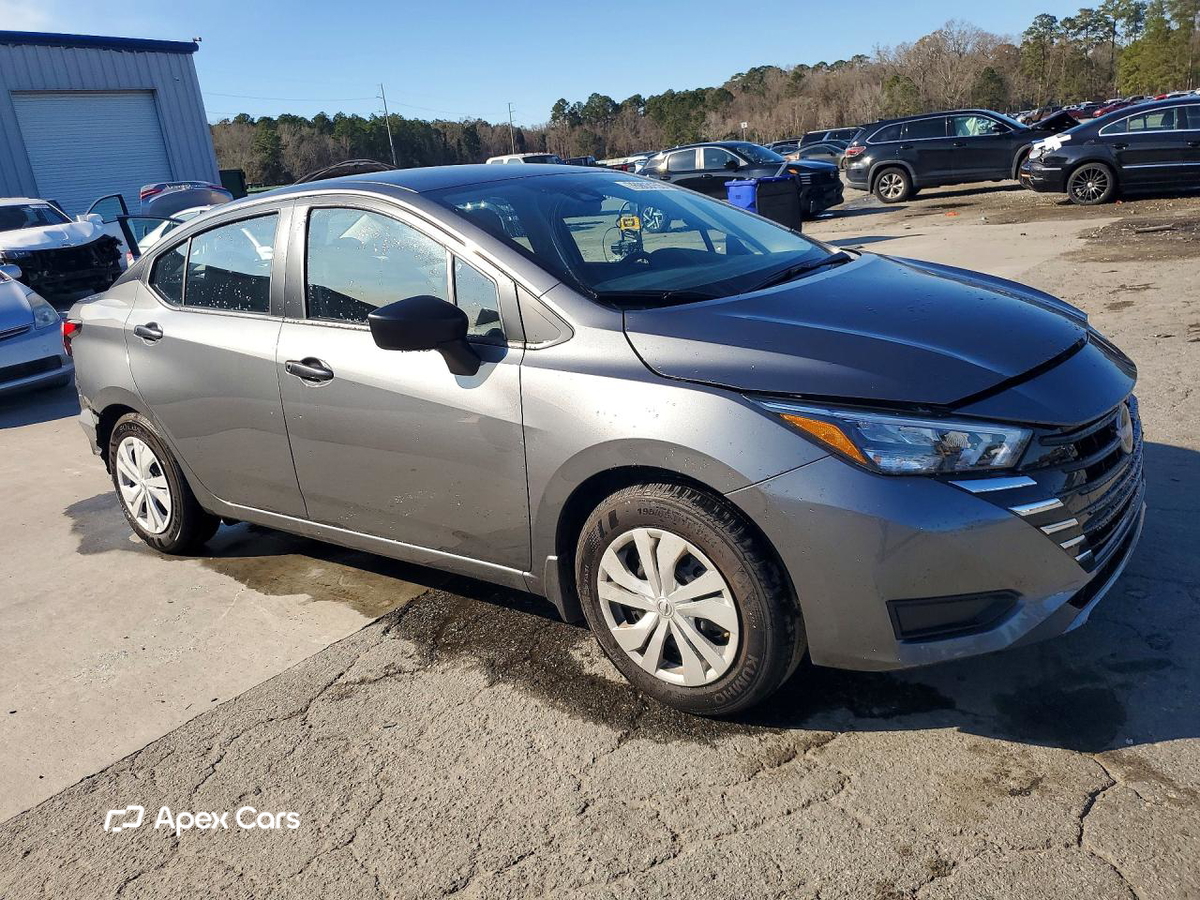 Nissan Versa 2025