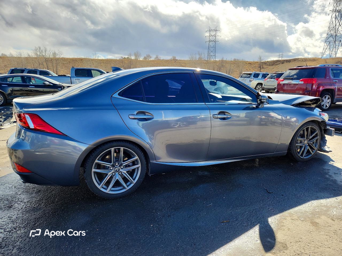 Lexus IS 2016
