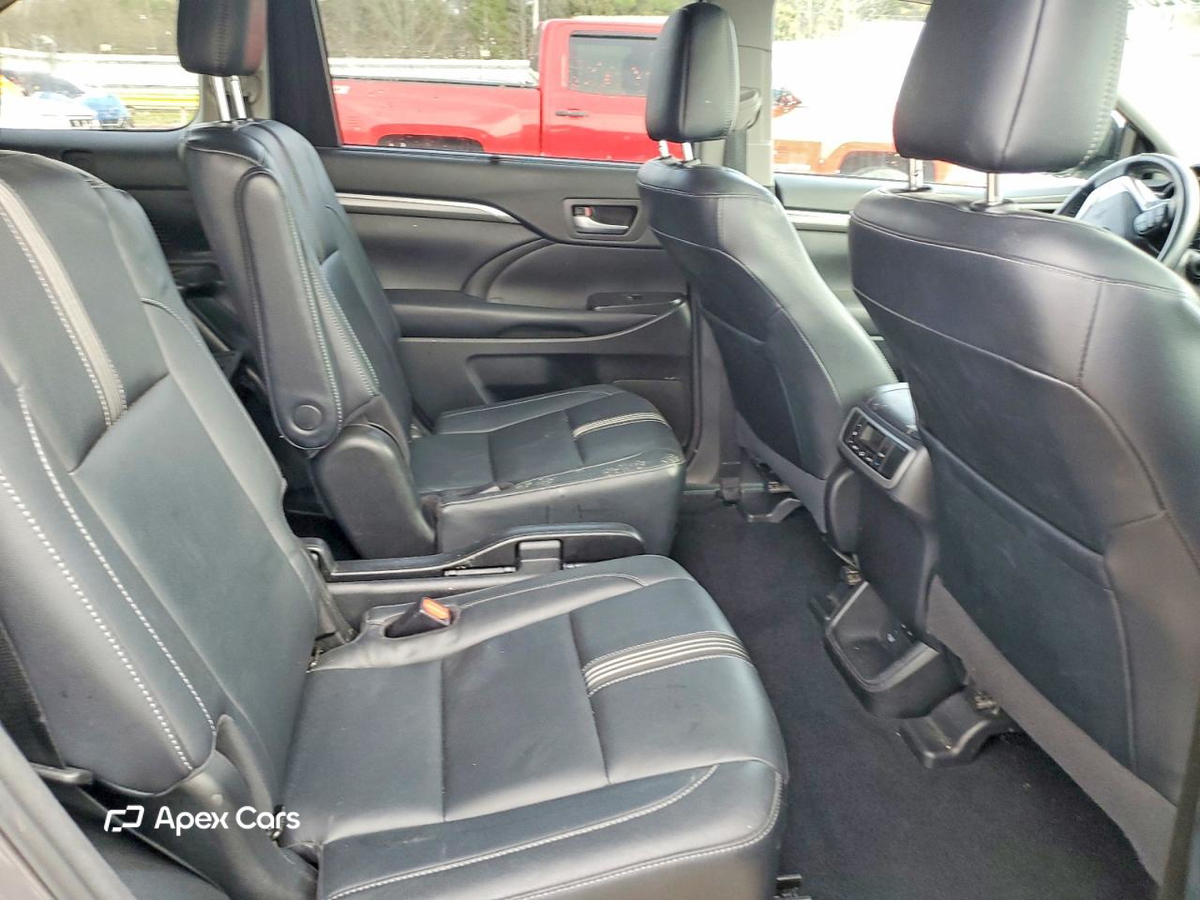 Toyota Highlander 2018