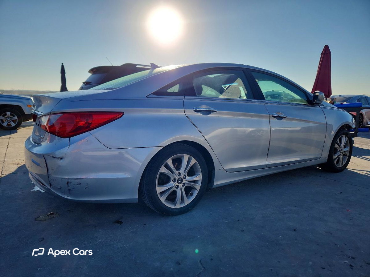Hyundai Sonata 2011
