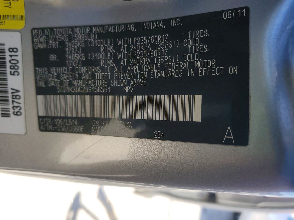Toyota Sienna 2011
