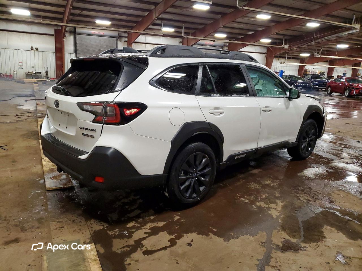 Subaru Outback 2025